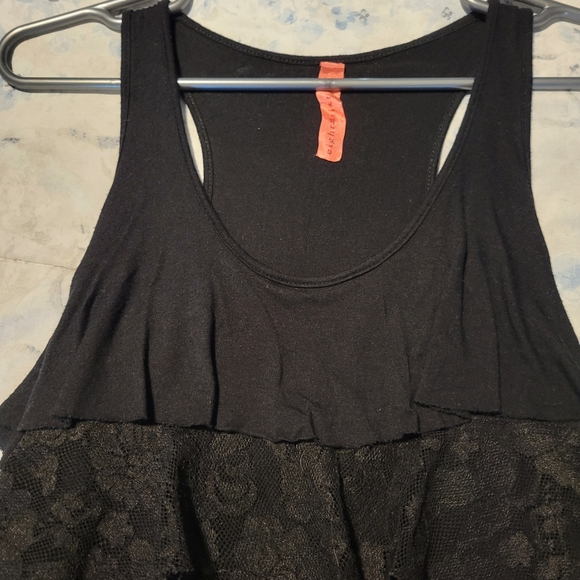 Eight Sixty Ruffle Racerback Tank Top - Picture 3 of 4